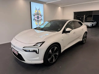 Esmee mit dem Polestar 4 bei der Ardennen Attack